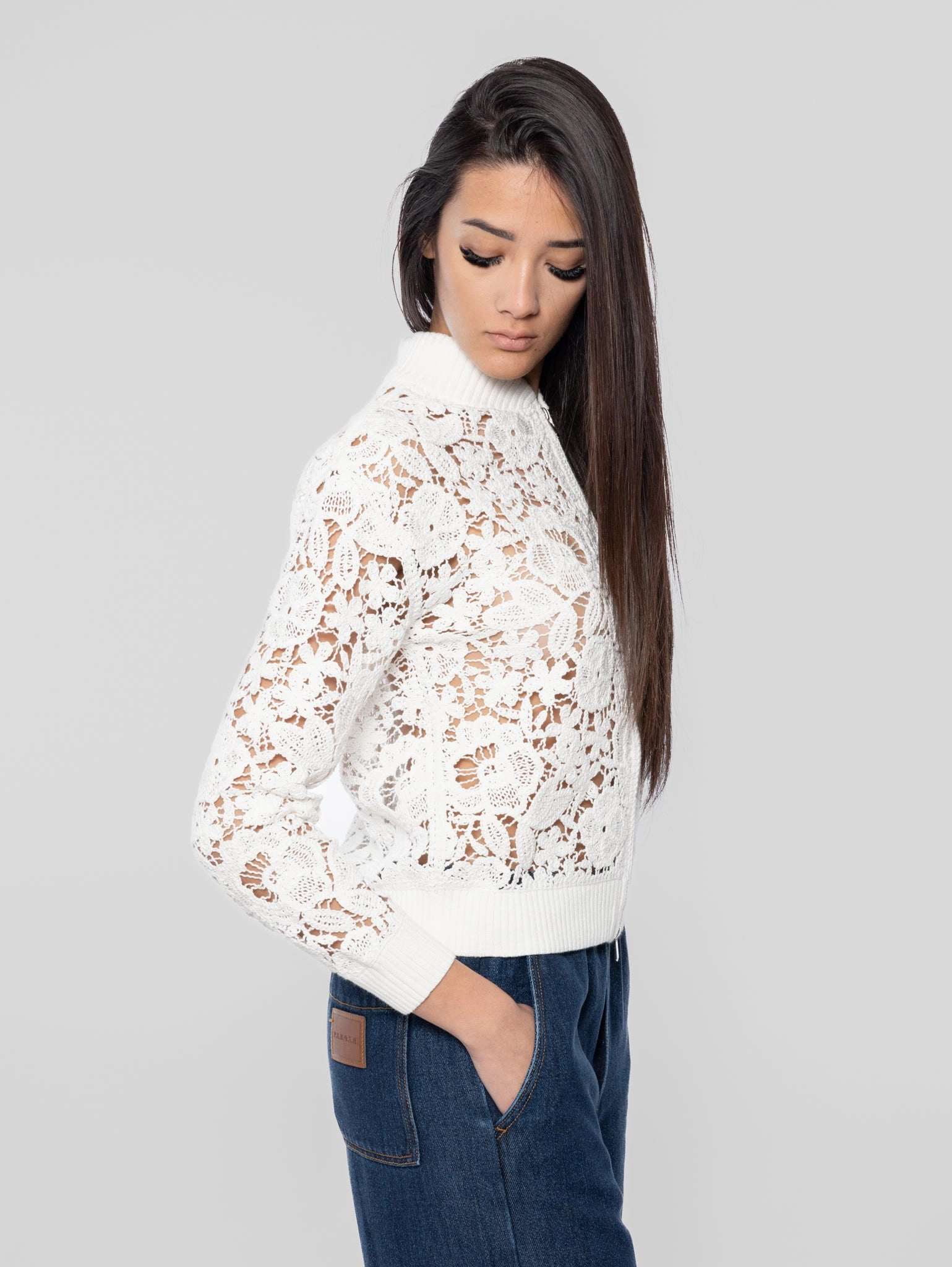 Bomber in Macramé Cream