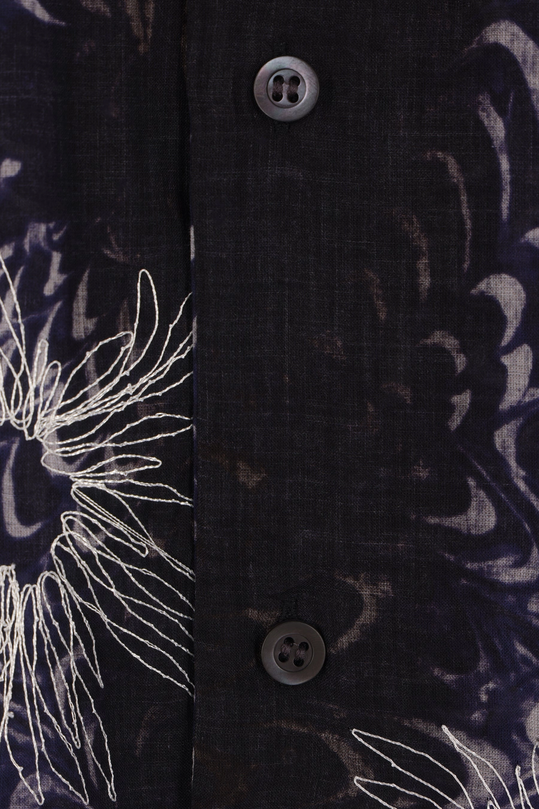 Carltone bowling shirt in embroidered cotton