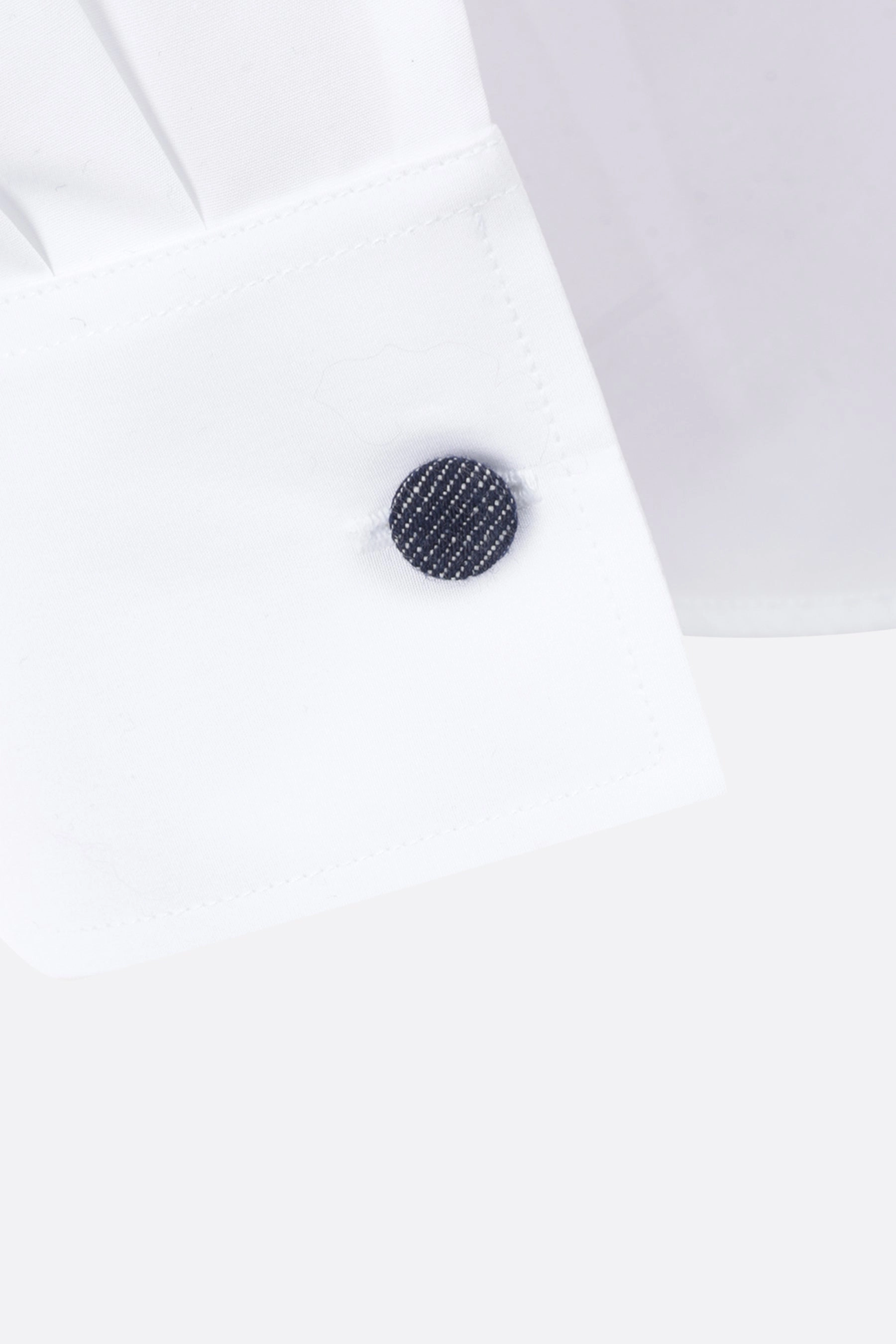 poplin shirt with denim cufflinks