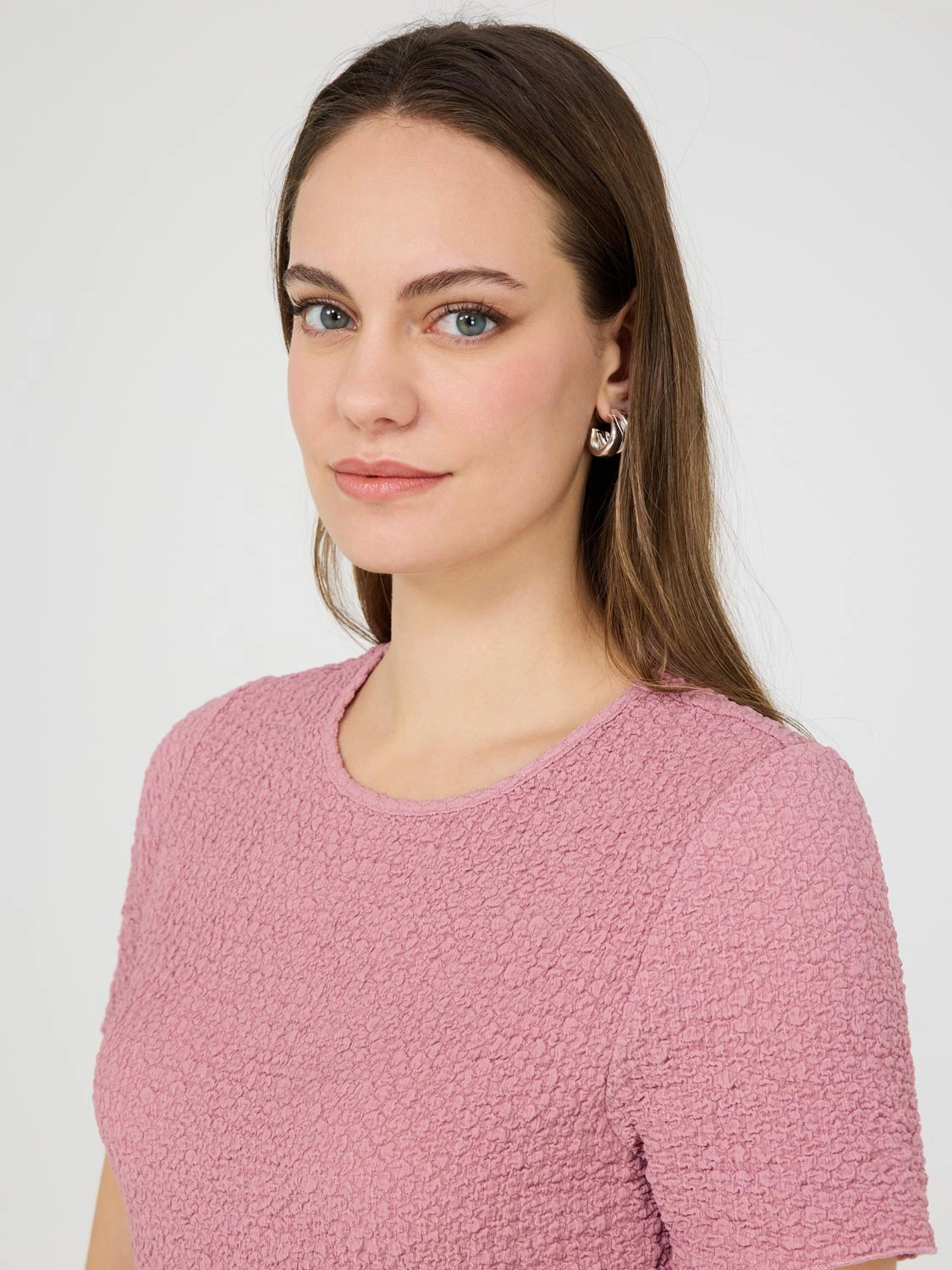 Textured Crew Neck T-Shirt