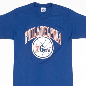 VINTAGE NBA PHILADELPHIA 76ERS TEE SHIRT 1980S SIZE SMALL MADE IN USA