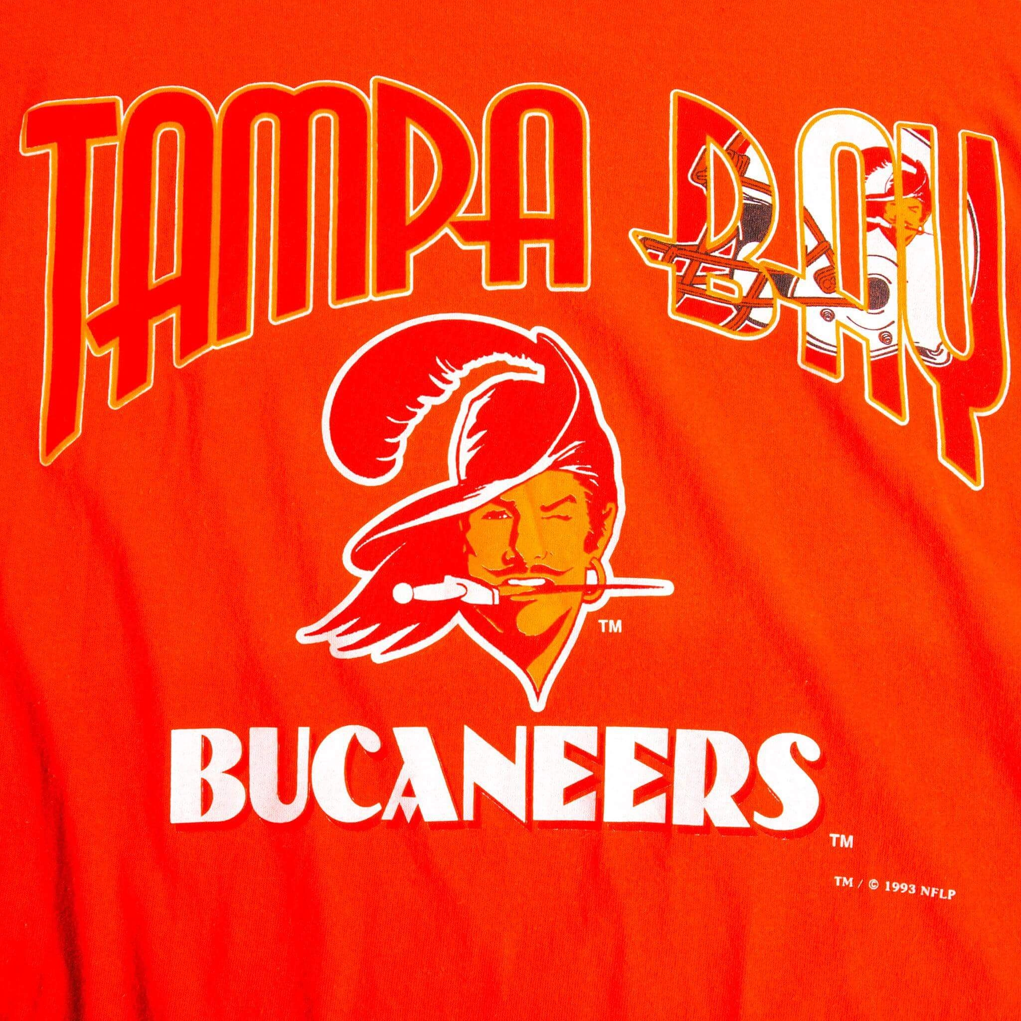 VINTAGE NFL TAMPA BAY BUCCANEERS 1993 TEE SHIRT SIZE LARGE MADE IN USA