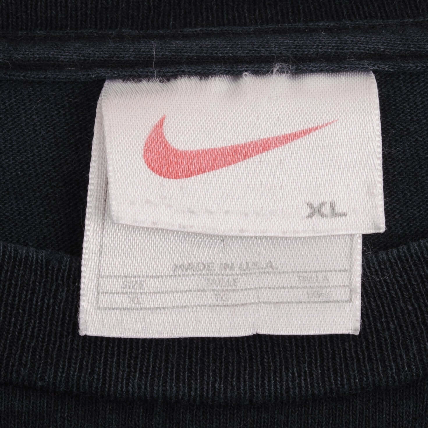 VINTAGE NIKE BLACK CLASSIC SWOOSH TEE SHIRT 1990S SIZE XL MADE IN USA
